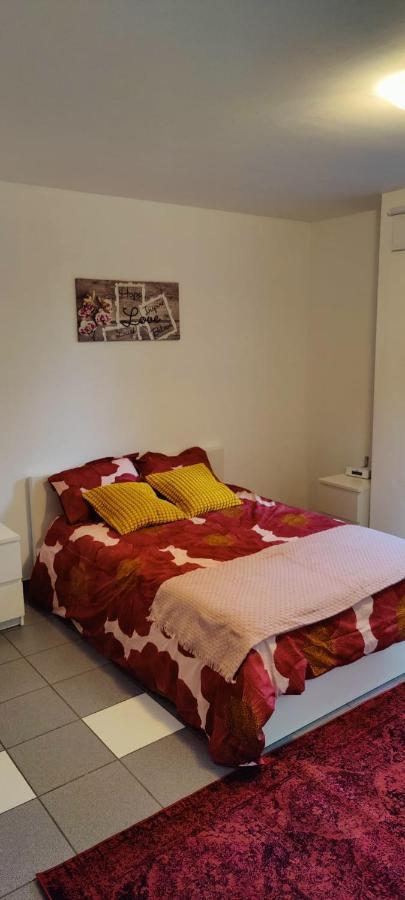 Chez Nous Apartment Bastogne Ngoại thất bức ảnh